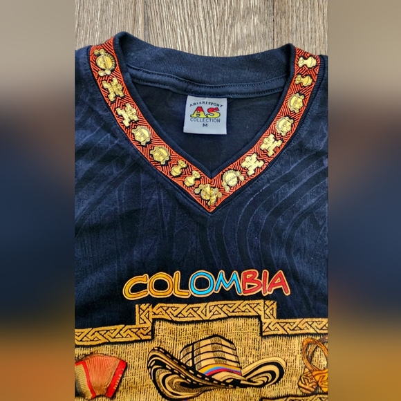 Ariari Sport brand Men's "Colombia" black and tribal souvenir t-shirt size M - Picture 2 of 6